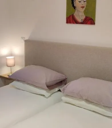 Downtown Rua Flores Apartment Porto